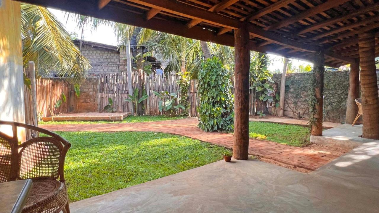Nongu Home Trincomalee Kültér fotó